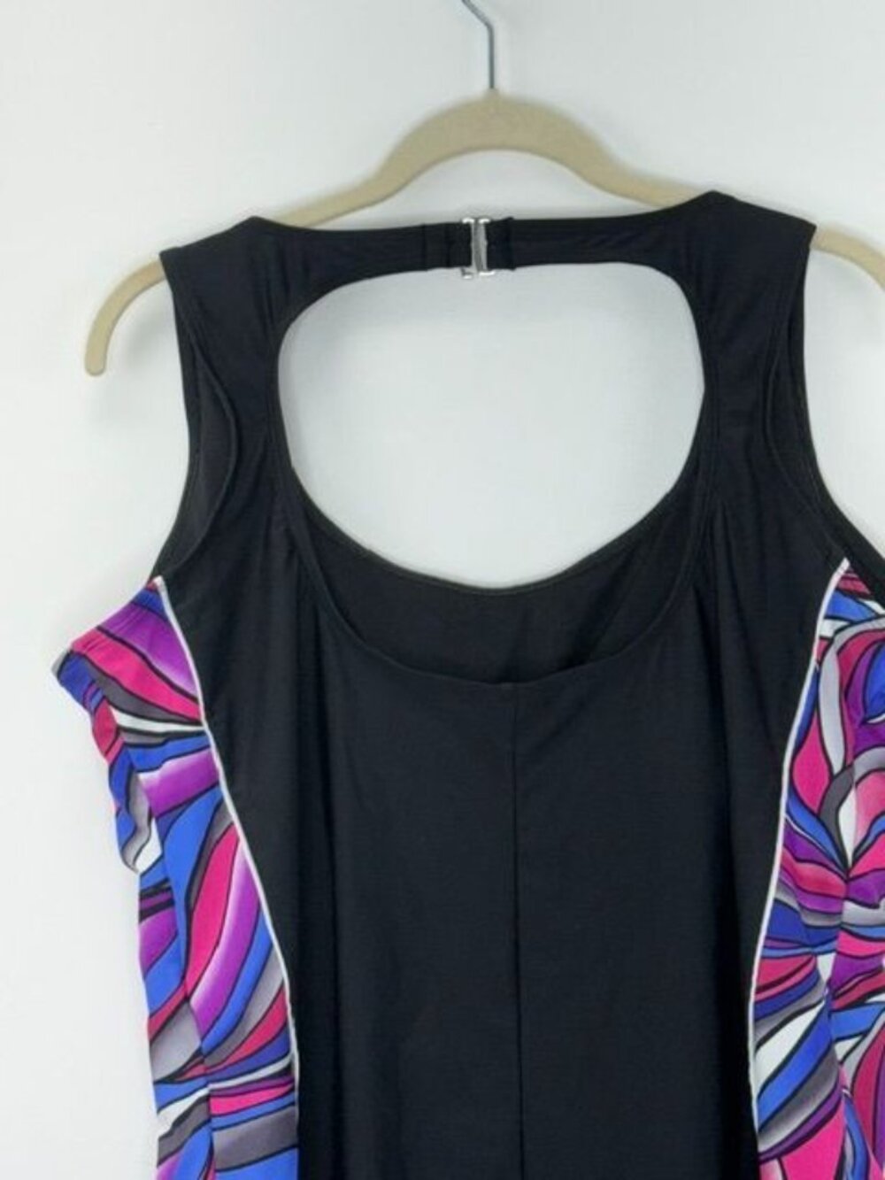 Catalina Black/Multi Color Racerback One Piece Swimsuit Padded Shelf Bra Size 3X - Picture 6 of 7